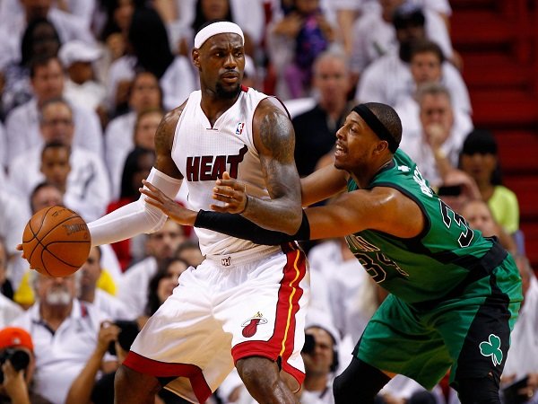 Paul Pierce sepakat jika LeBron James disebut sebagai point guard terbaik.