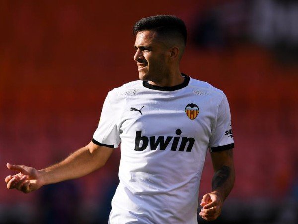 Maxi Gomez bakal dijual Valencia dengan harga lebih murah