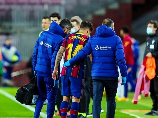 Philippe Coutinho dinyatakan menderita cedera lutut.