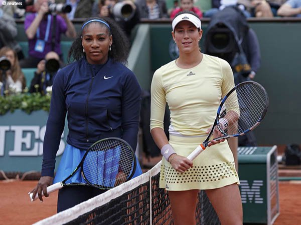 Garbine Muguruza [kanan] tak melihat dirinya lakoni tenis dan peran ibu secara bersamaan
