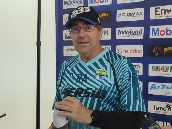 Pelatih Persib, Robert Rene Alberts