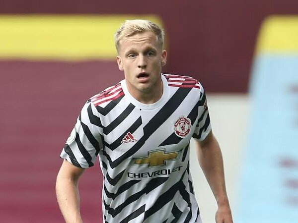 Solskjaer mengklaim bahwa Donny van de Beek akan dapat peluang di Manchester United