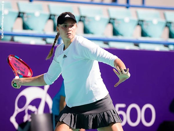 Elena Rybakina lolos ke babak ketiga Abu Dhabi Open 2021