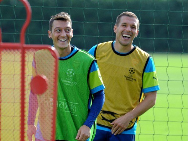 Lukas Podolski akan bertemu Mesut Ozil di Super Lig