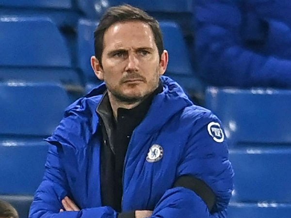 Cascarino sebut Frank Lampard harus bisa memenangkan tiga laga kandang ke depan jika ingin mempertahankan statusnya sebagai pelatih Chelsea.