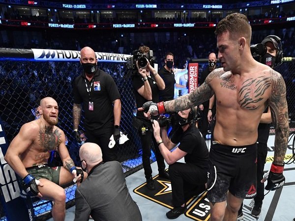 Dustin Poirier buat kaki Conor McGregor mati rasa total.