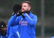 Shkodran Mustafi Bertahan di Arsenal sampai Akhir Musim