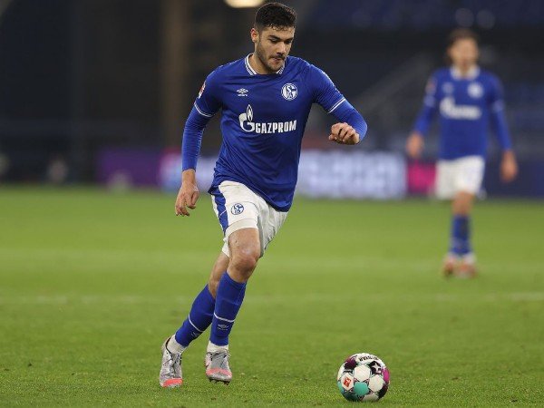 Liverpool pinjam Ozan Kabak dari Schalke 04 hingga akhir musim