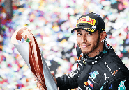 Usai Perpanjang Kontrak, Lewis Hamilton Antusias Tambah Koleksi Gelarnya