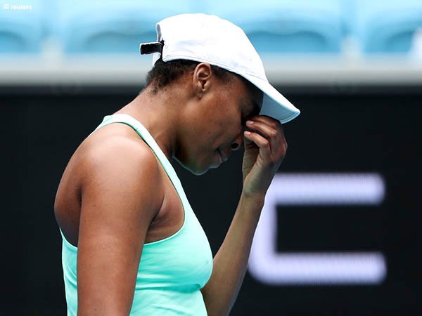 Venus Williams mengalami masalah pada pergelangan kaki dan lutut ketika melakoni babak kedua Australian Open 2021
