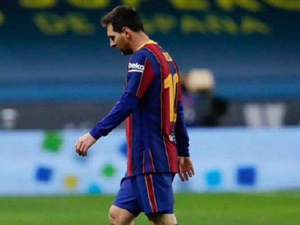 Jordi Alba bicara soal masa depan Lionel Messi.