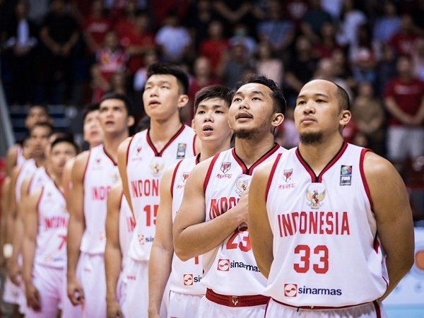Timnas Indonesia pilih hentikan pemusatan latihan hingga FIBA keluarkan jadwal baru.
