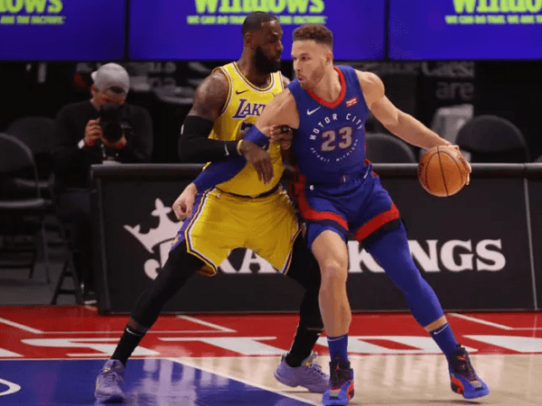 Los Angeles Lakers mulai berminat untuk gaet Blake Griffin jika dilepas Detroit Pistons.