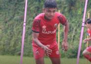 Pemain Muda Madura United Berlatih di PPLP Sumbar Selama Kompetisi Vakum
