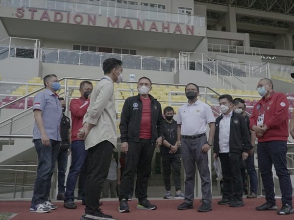 Ketum PSSI Mocahmad Iriawan saat di Stadion Manahan Solo