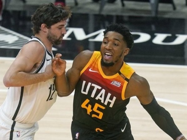 Pemain andalan Utah Jazz, Donovan Mitchell saat melawan Brooklyn Nets