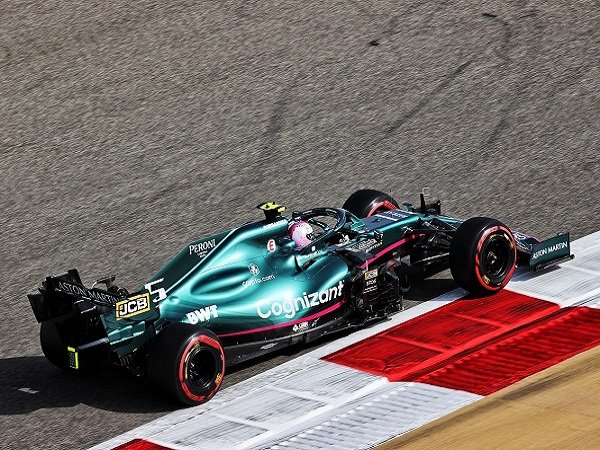 Sebastian Vettel keluhkan mobil Aston Martin yang tak cocok dengan gaya balapnya.