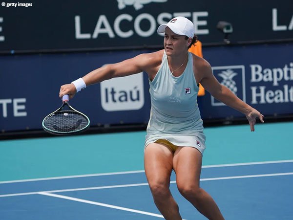 Ashleigh Barty semakin dekat untuk kembali ke final Miami Open