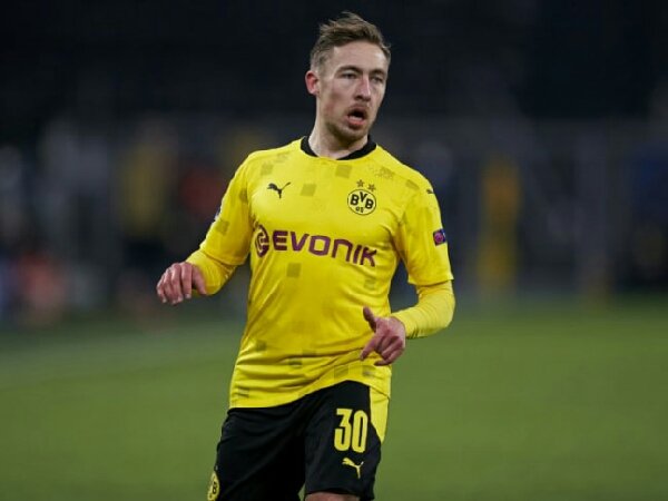 Felix Passlack segera tanda tangan kontrak baru dengan Borussia Dortmund