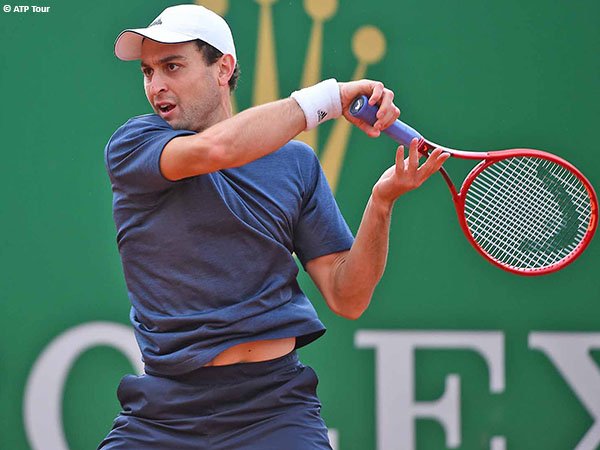 Aslan Karatsev melenggang ke babak kedua Monte Carlo Open 2021