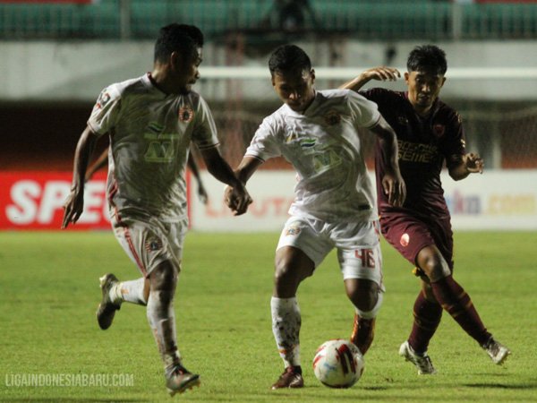 Laga PSM Makassar kontra Persija Jakarta di leg pertama semifinal Piala Menpora 2021