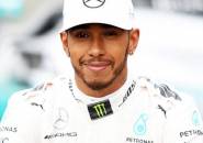 Lewis Hamilton Tak Akan Ubah Taktik untuk Lawan Red Bull