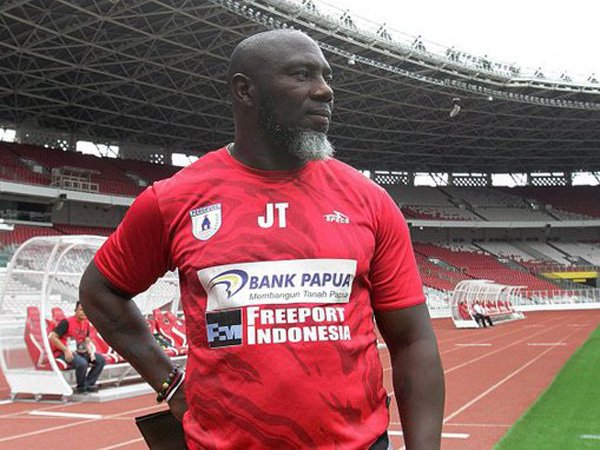 Pelatih Persipura Jayapura, Jacksen F. Tiago