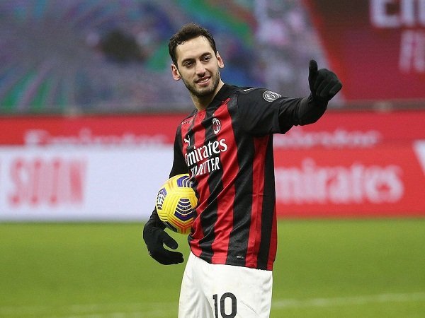 Hakan Calhanoglu