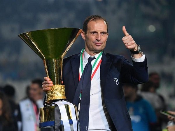 Juventus kabarnya telah menentukan nasib pelatih Juventus musim depan.