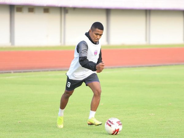 Billy Keraf resmi gabung Persita Tangerang