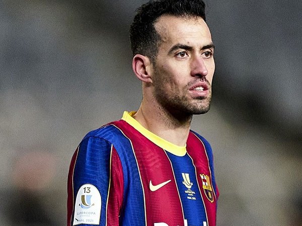 Barcelona kabarnya sedang mencari pengganti Sergio Busquets.