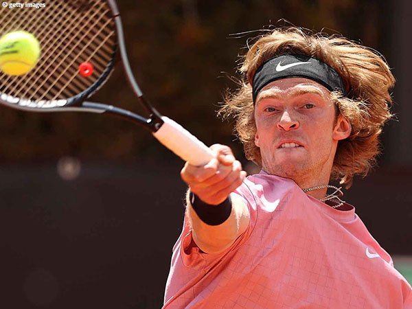 Andrey Rublev lolos ke babak ketiga Italian Open 2021