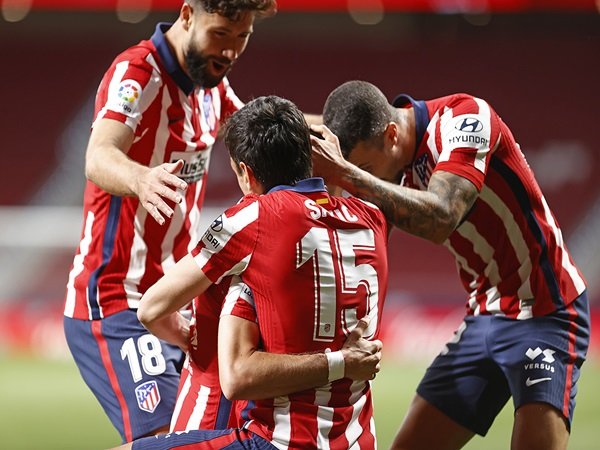 Atletico Madrid mengamankan kemenangan 2-1 atas Sociedad