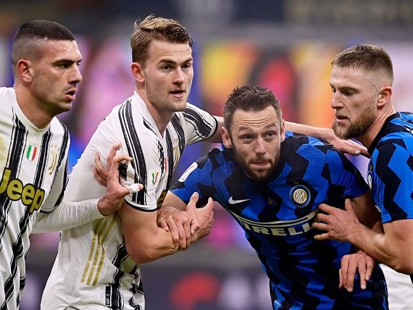 Juventus jamu Inter Milan dalam laga lanjutan Serie A.