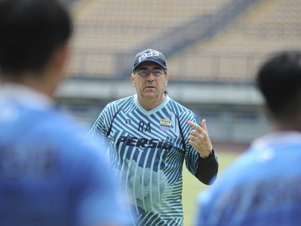 Pelatih Persib, Robert Rene Alberts