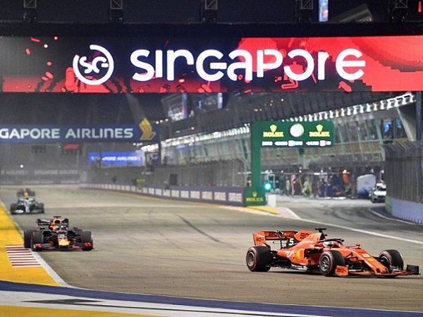 Ilustrasi umum Grand Prix Singapura di Sirkuit Marina Bay.