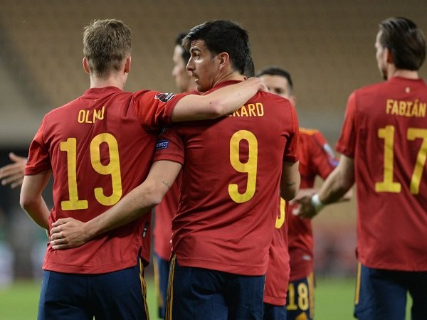 Timnas Spanyol divaksin menjelang Piala Eropa 2020.