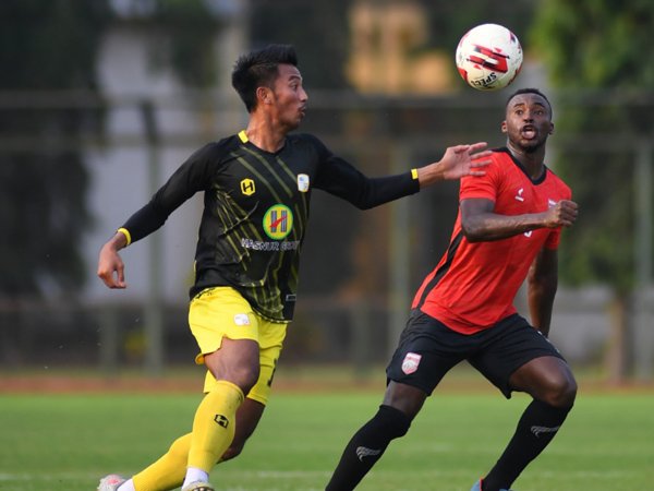 Laga uji coba Borneo FC vs Barito Putera puaskan Mario Gomez