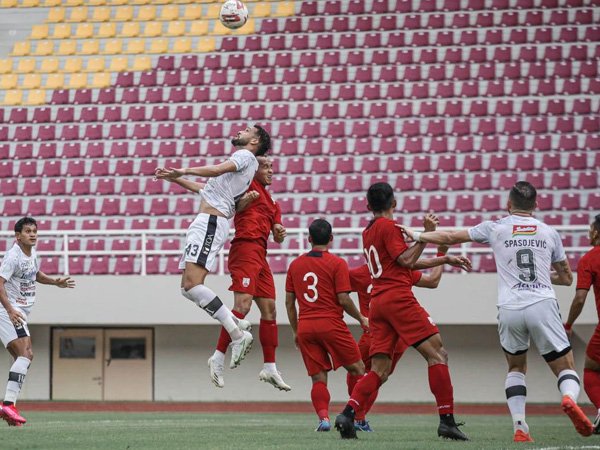 Toyo laporkan progres tim Bali United ke Stefano Cugurra Teco