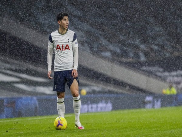 Tottenham diperingatkan kemungkinan hengkangnya Son