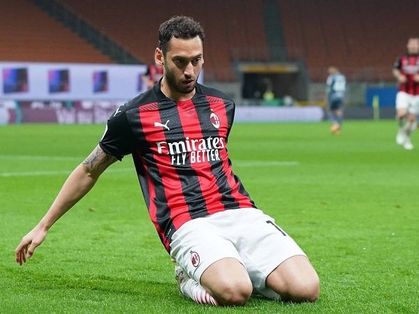 Ungguli Tawaran AC Milan, Inter Terdepan Dalam Perburuan ...