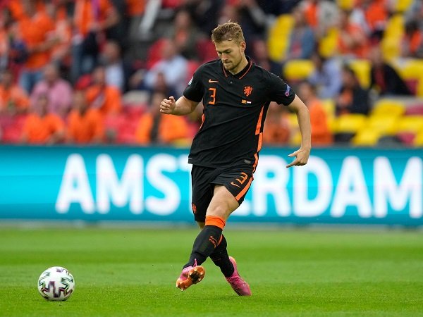 Matthijs de Ligt mencatat Belanda dan Italia belum hadapi tim kuat di Piala Eropa 2020.