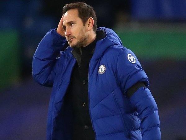 Dikaitkan Dengan Tottenham, Lampard menolak