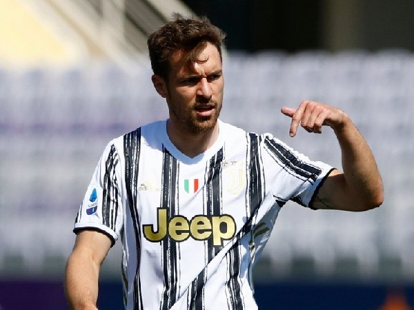 Juventus siap mengembalikan Aaron Ramsey ke Arsenal