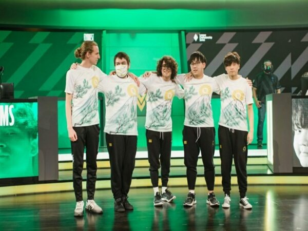 FlyQuest Promosikan 3 Pemain Akademi untuk Laga Melawan Golden Guardians