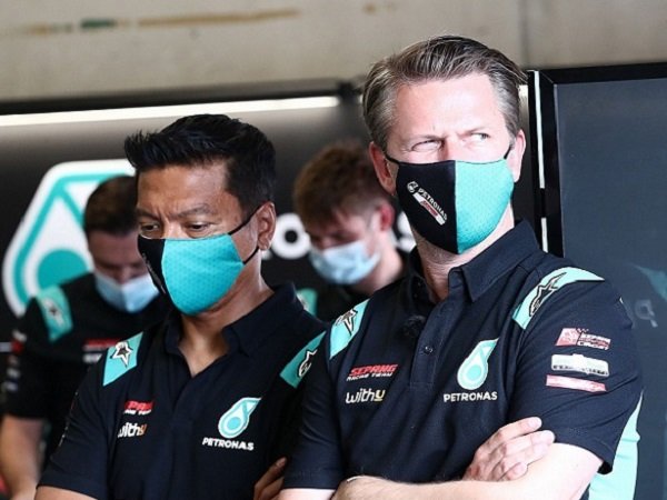 Petronas, Johan Stigefelt, Razlan Razali