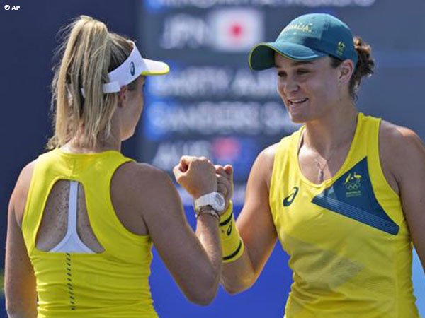 Ashleigh Barty dan Storm Sanders melangkah ke babak kedua Olimpiade Tokyo