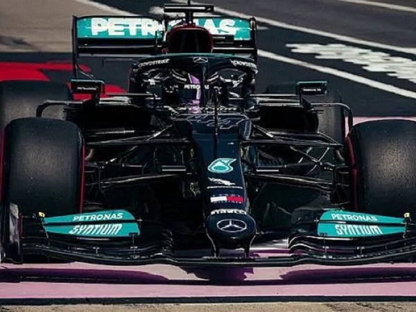 Mercedes, Lewis Hamilton