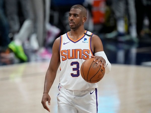 Chris Paul resmi perpanjang kontraknya bersama Phoenix Suns.