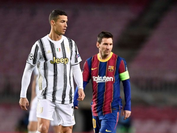 Lionel Messi diharapkan gabung Cristiano Ronaldo di Juventus.